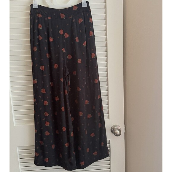 Farm Rio Strawberry Print Wide Leg Pants Small High Rise Black Red Boho Hippie - Picture 9 of 15